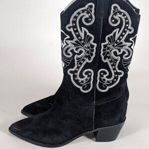 Dolce Vita Black Ankle Boots in Black &White. Size 6 slight heels for comfort